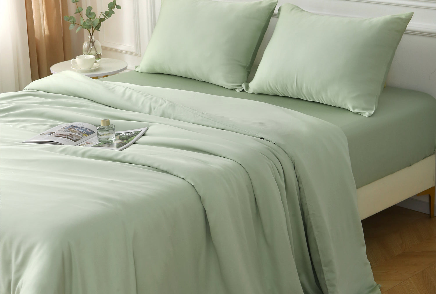 Bamboo sheets, towels, robes, socks and eco-friendly fabrics by Lovalin